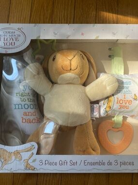 Guess Plush Bunny Gift Set - Beige & Cream with Orange Teether